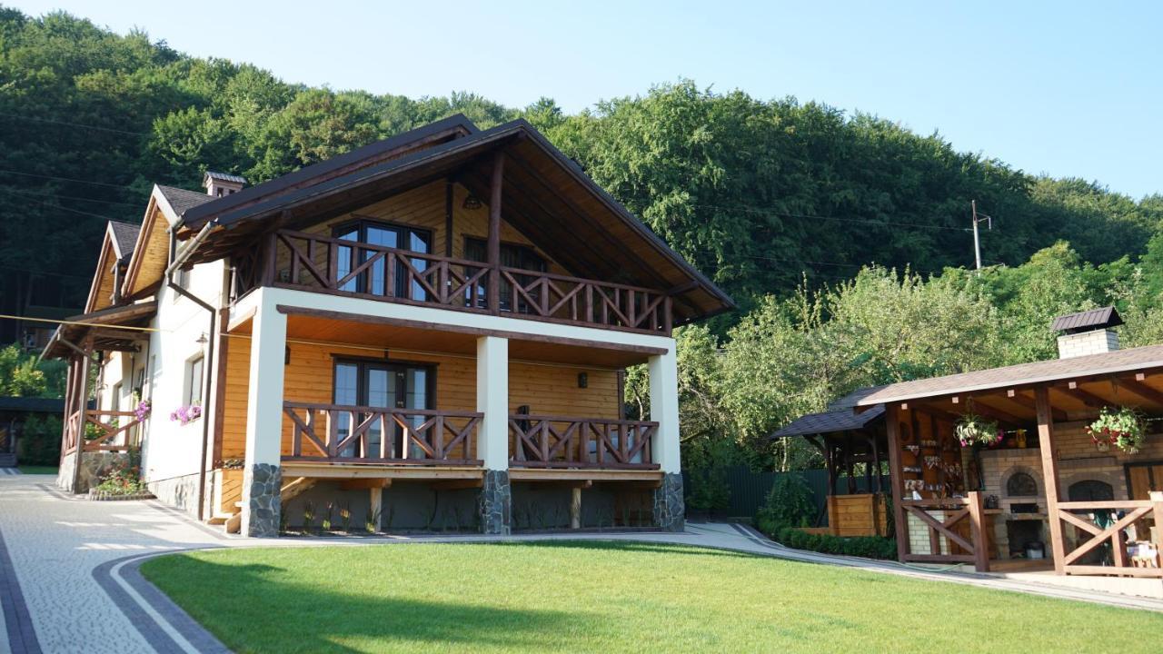 Панська Господа Villa Vyzhnytsya Exterior photo